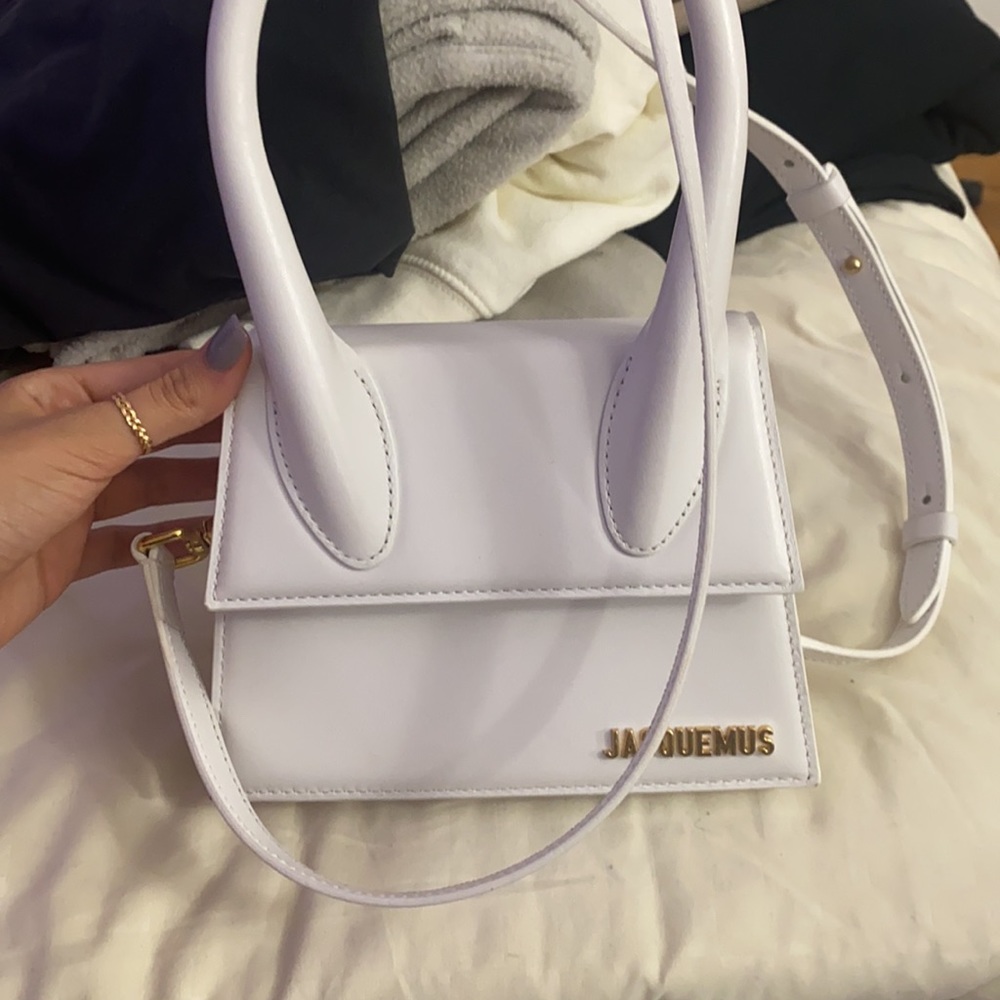 COPY - Like new! Jacquemus white Chiquito moyen Love it but I barely wear it:((… - Picture 2 of 7